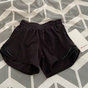 Lululemon Shorts (Brand New) 4 inch Size 0 Black